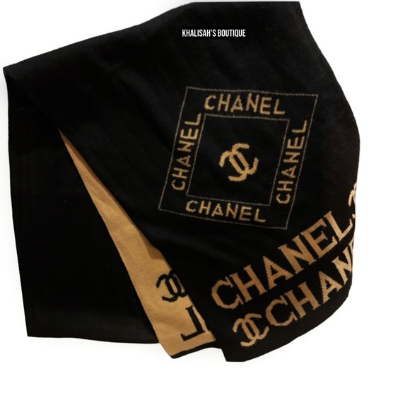 Authentic Chanel Vintage Scarf Wool Silk Blend In Excellent Condition! - Picture 4 of 11